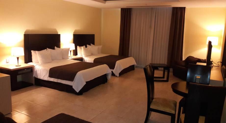 Hipico Inn Hotel Poza Rica エクステリア 写真